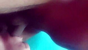 uff essa polla enorme na garganta 😩 não cabe direito no oral caseiro com amiga latina 🔥💦