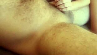 NOVINHA GOSTOSA MAMANDO piroca E PISCANDO bucetinha in hot amateur brazilian tease