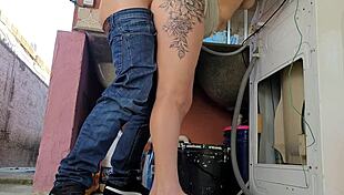 damn this brazilian housewife pays the washer tech with her big ass while hubby's out 😈🍑