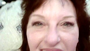 i love worshipping dawnskye1962's huge ass and teasing her wet pussy