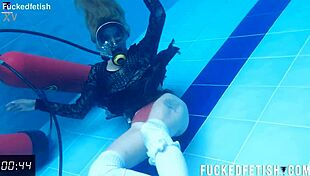 Ashlee rose in wet dress dives into horny underwater tease