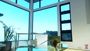 Hot couple bangs hard cowgirl on tiny boat in lake 🚣‍♀️🌊