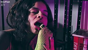 She's a feet pervert craving licks and worship right now?