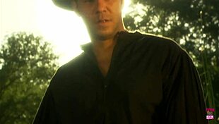 Hot couple bangs hard cowgirl on tiny boat in lake 🚣‍♀️🌊