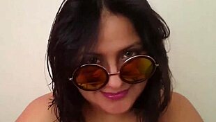 bbw latina unleashes super tongue skills before massive squirt explosion