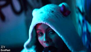 her heart races worshipping girlfriend's soft feet toes with tongue and lips