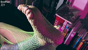 She's a feet pervert craving licks and worship right now?