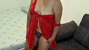 Evaluna's Exotic Lingerie Dance Teases in 4K Cumbia Rhythm!