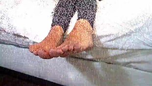 Raven Rogue's Bare Feet Get Wet and Sticky in Grape Smash Fetish on Beat2Feet