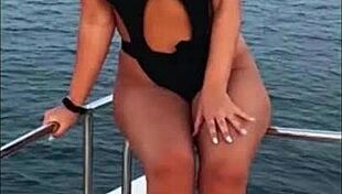 Real bikini BABES flash BIG ASSES TITS beach pt4