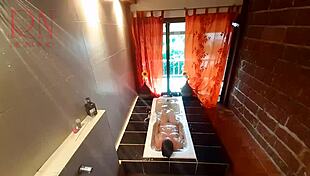 Voyeur Peeps Curvy Housewife Shaving Pussy in Bath After Shower Soap Wash