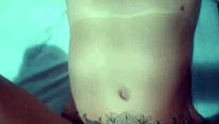 Mulher Madura Mete pau COM NOVINHO E ADORA FODER