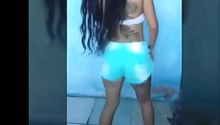 Kakau Oliveira's Hot Twerk Dance Shakes Brazilian Booty In HD