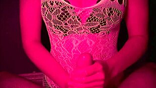 Eighteen-Year-Old Amateur Delivers Intense Handjob