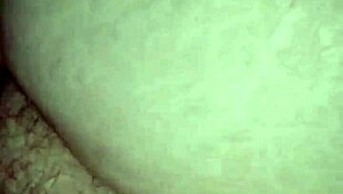 Rubbing cum deep into her cervix
