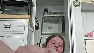 ugh pulling this plug in and out hurts so good solo