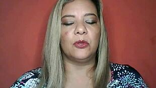 5 MAMAe MEXICANA RIDES COCK 4 EROTIC PLEASURE IN BED