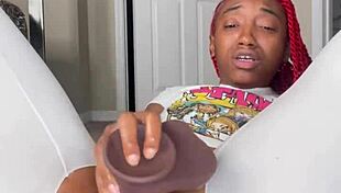 skinny ebony bodybuilder teases huge clit through leggings at her glory hole