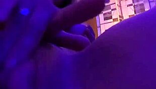 LOIRINHA MELODY ANTUNES drags friend to motel for SHOW rola and creampie mess