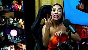 didy reis flashes stunning tits on podcast ruan drools