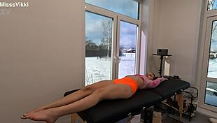 morning yoga in bed... gentle stretch in sheer with misssvikki 😴🧘‍♀️