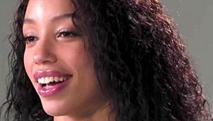 Gorgeous Alexis Tae Masturbation Interview Vibrator Demo
