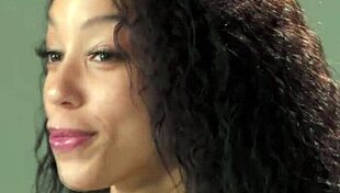 Gorgeous Alexis Tae Masturbation Interview Vibrator Demo