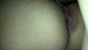 Uff! Shaved Pussy Cums From Intense Oral!