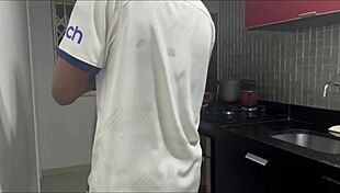 i dont want dinner but id love to fuck stepmom's tasty ASS bareback and cum in her mouth
