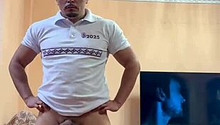 feeling more muscular wanna stroke to my bodybuilder gains??