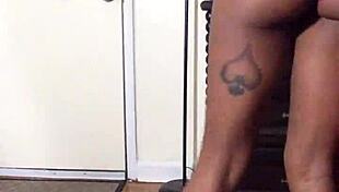 Nellycantsay's Fat Pussy Soaks Wet Shorts While Twerking Barefoot with Cameltoe Tease