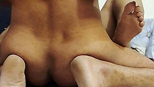 stepsister shares bed at midnight for rough wet pussy action 😈🛏️