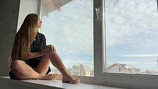 Squirt in public to seduce neighbor - can he resist?!