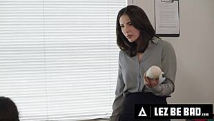 Lez be bad girls boss casey calvert fists victoria voxxx and nicole aria anals 😈🍆