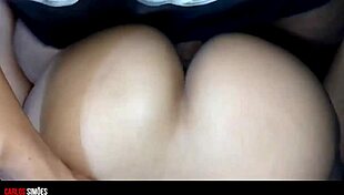 pau grande eu me acabo nessa rola gostosa olha bunda devorando
