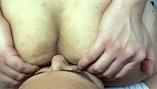Deep lesbian facesitting smothers her in wet pussy grind
