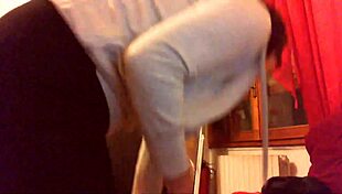 Curvy italian milf bares sweaty feet toes after yoga class dirty talk homemade