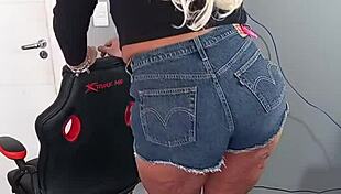 Sexy Shorts Reveal Tan Lines on Beautiful Tanned Legs