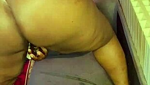 hairless homemade pussy tease from petal's latest update