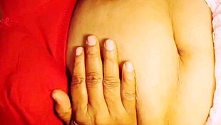 beautiful indian saree aunty big boobs self sex dirty telugu talk