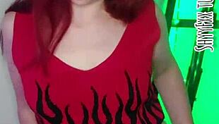 i dedicate this sexy dance and hot handjob to my vip community glutton with my huge latina ass and natural tits