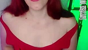 i dedicate this sexy dance and hot handjob to my vip community glutton with my huge latina ass and natural tits