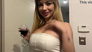 Leaked video captures Chilean Veve with 20-year-old fan in Providencia