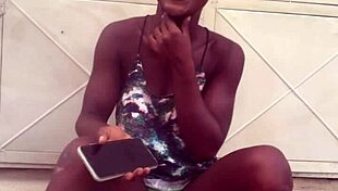 crazy ebony bitch twerks wild ass to afro beats nonstop 🔥🍑