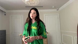 Step Brother's Freaky Slut Girlfriend Rosie Rider Begs for Creampie Cum Inside
