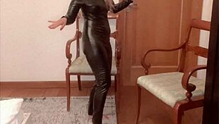 wanna see me in sexy dress dancing to findom golddigger song with glasses on? 
