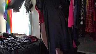 hey, trying on random clothes and teasing ya with my packer on and off...