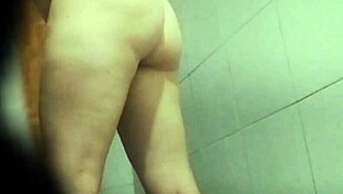 hey check out my hot stepmom shaving her pussy in public