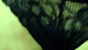 Eighteen Year Old Novinha Sits on Thick Cock