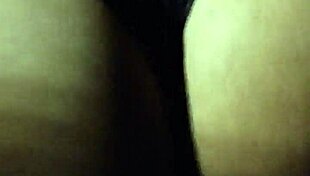 Eighteen Year Old Novinha Sits on Thick Cock